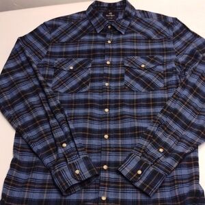 Wind River shirt  Long sleeve size L, blue color, 96% cotton 4% spandex